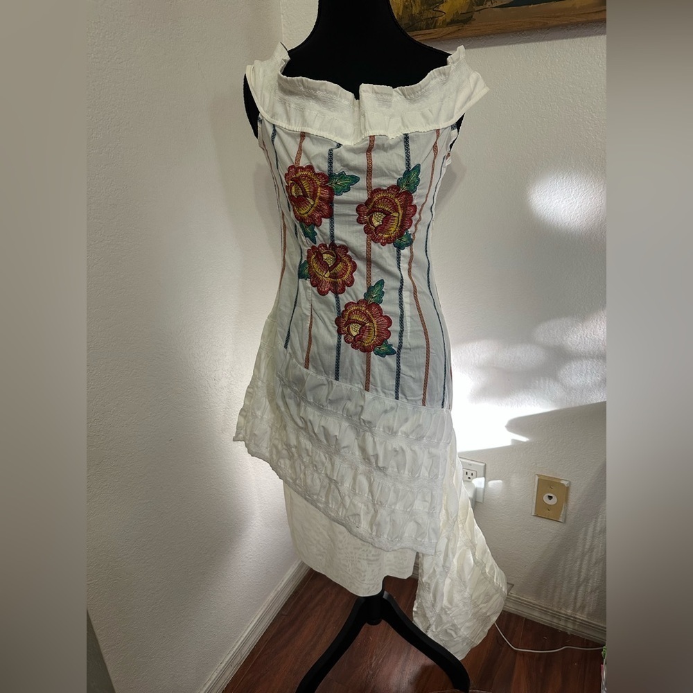 Save The Queen Embroidered Floral Asymmetrical Ruffle White Mini Dress - XL NWT